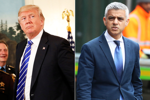 Donald Trump arrive à Londres en traitant son maire Sadiq Khan de "loser"