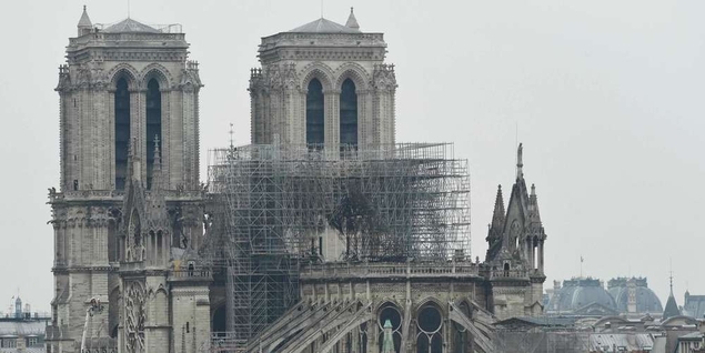 Emmanuel Macron convaincu qu'il faut restaurer Notre-Dame et sa flèche à l'identique