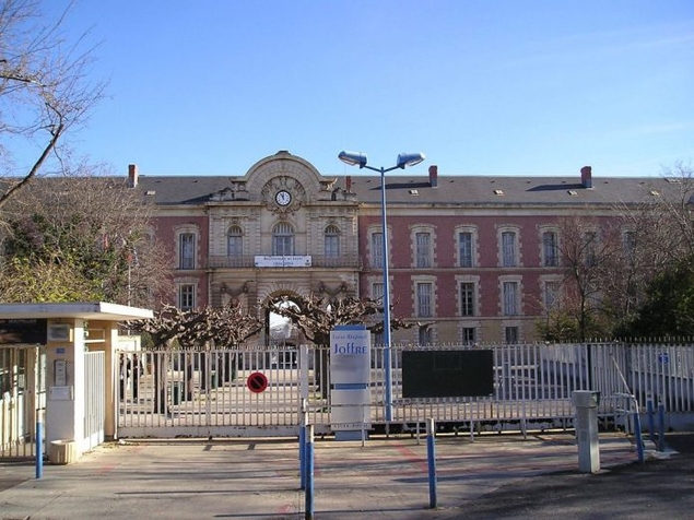 Montpellier : Une trentaine de migrants albanais attaquent violemment des lycéens. Un parent d’élève poignardé.