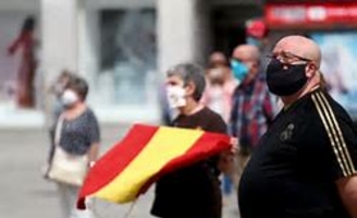 Des milliers d'Espagnols manifestent contre le gouvernement de gauche et sa gestion de la pandémie  