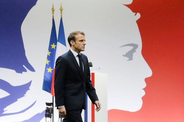 Éclatement de la majorité : pour sauver son quinquennat, Macron fait de la haute couture