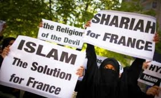 Séparatisme : les positions politiquement correct de Gérald Darmanin sur l'Islam