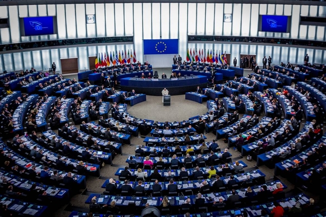 Vers une large alliance des droites au Parlement européen ?