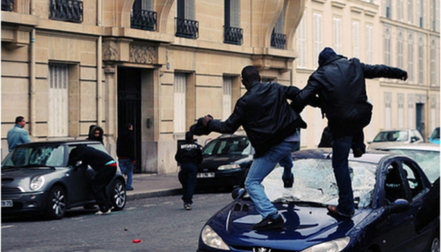 Violences et pillages à Paris : la droite tire à boulets rouges sur Hidalgo, Macron et le gouvernement