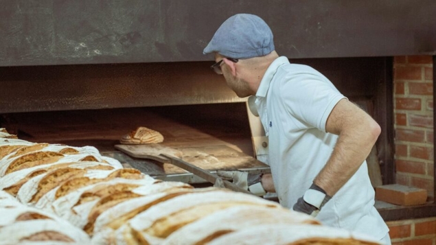 [TRIBUNE] À ceux qui veulent travailler, l’État dit : « Restez chez vous ! »