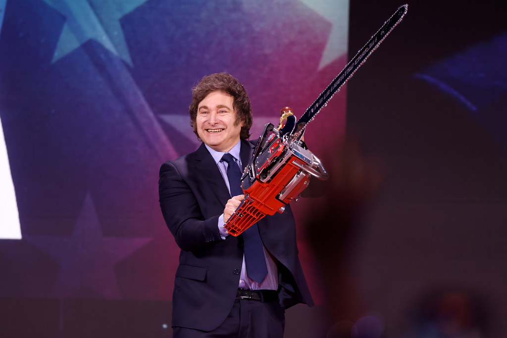 La droite française est-elle trop bien élevée?