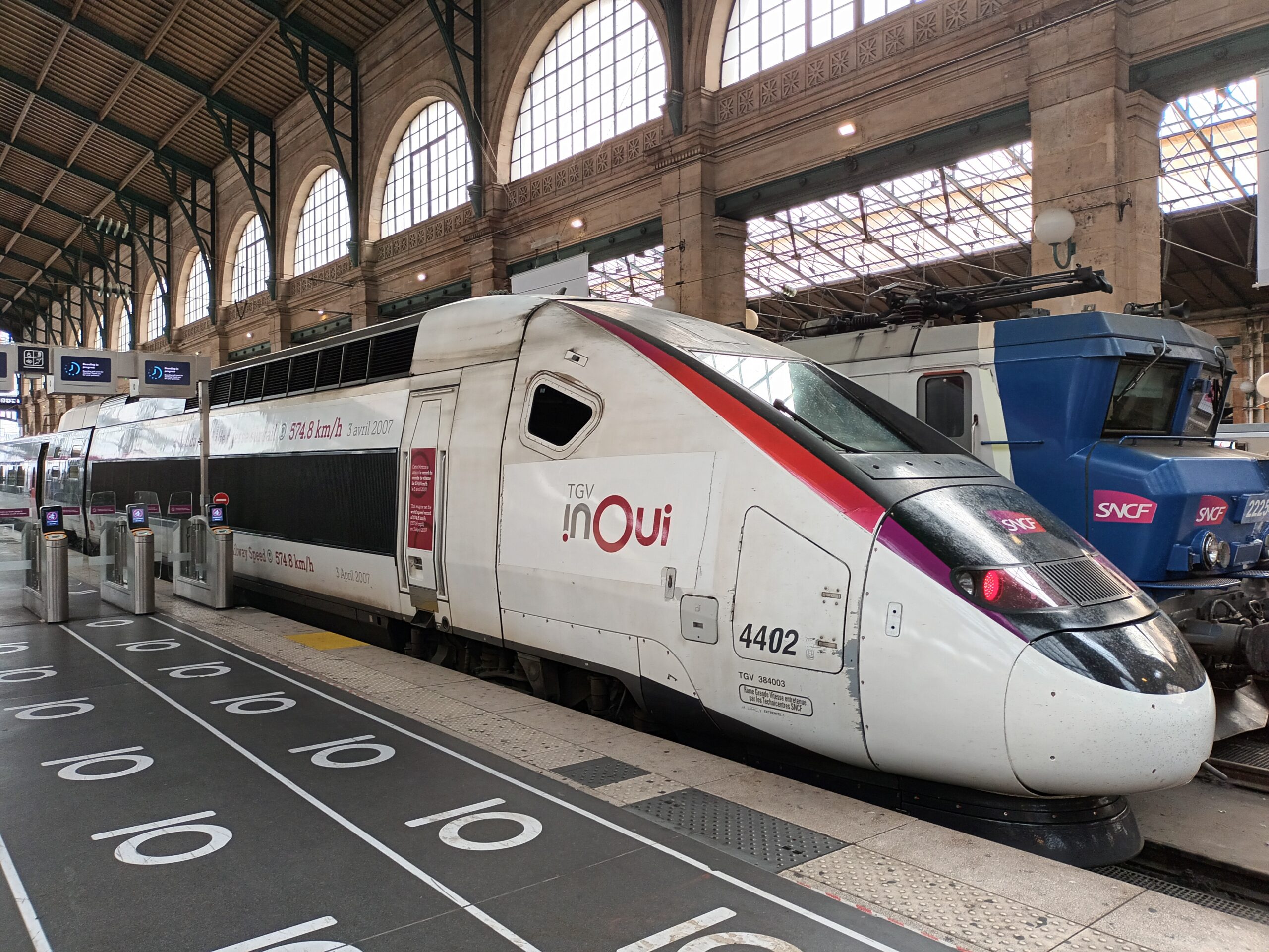 Le PDG de la SNCF, Jean Castex, “sidéré” par la polémique “no kids”